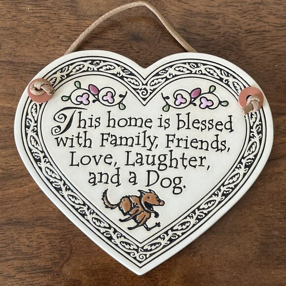 Spooner Creek Designs Heart Shaped “Home Is Blessed With Dog” Wall Plaque 1993 - Picture 1 of 6